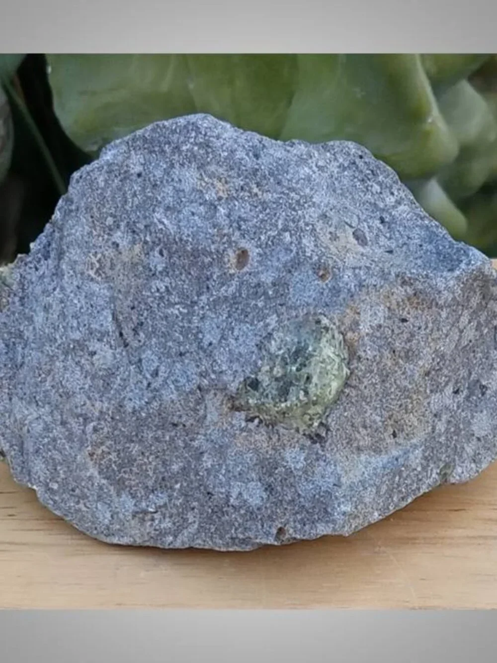 #4 Peridot crystal rock stone gemstone August Birthstone Chakra Healing